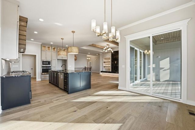 4300 NE Hideaway Drive, Lee's Summit, MO 64064