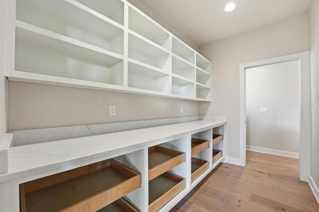 4300 NE Hideaway Drive, Lee's Summit, MO 64064