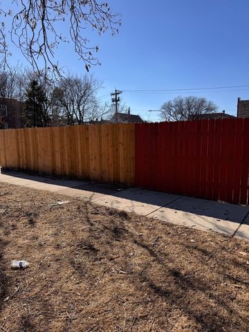 1000 N Leamington Avenue, Chicago, IL 60651