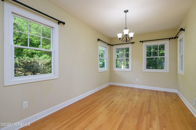 20 Mountain Street, Highlands, NJ 07732