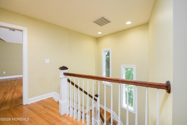 20 Mountain Street, Highlands, NJ 07732
