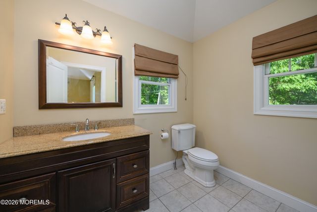 20 Mountain Street, Highlands, NJ 07732