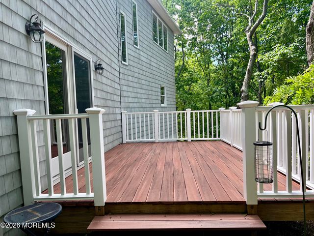 20 Mountain Street, Highlands, NJ 07732