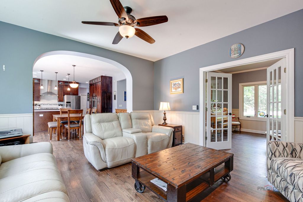 Image 15 of property listing at 3313 Ridge Road, Spring Grove, IL 60081