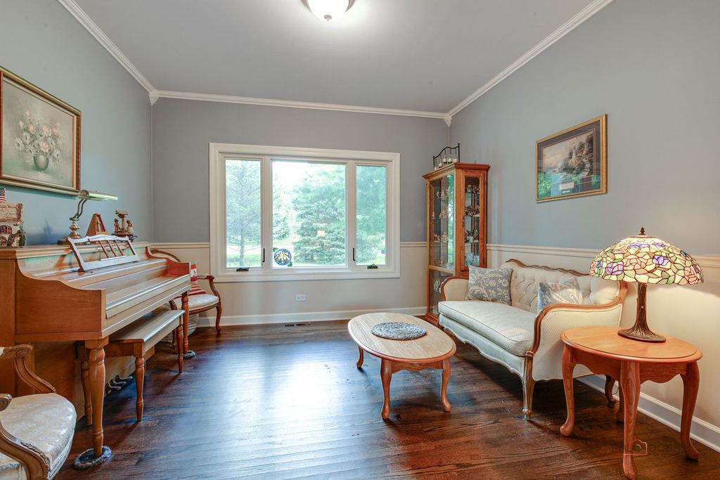 Image 17 of property listing at 3313 Ridge Road, Spring Grove, IL 60081