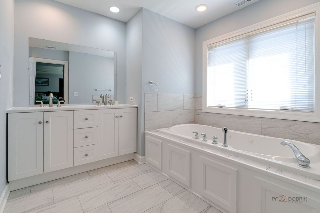 Image 26 of property listing at 3313 Ridge Road, Spring Grove, IL 60081