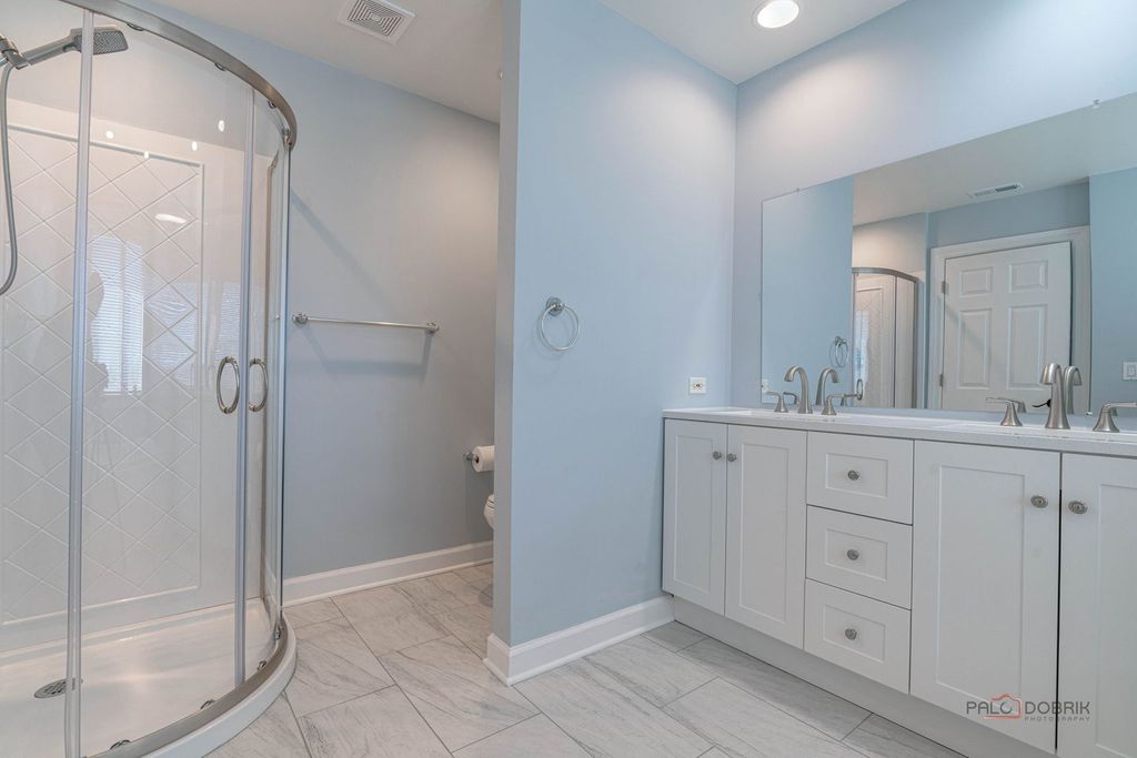 Image 27 of property listing at 3313 Ridge Road, Spring Grove, IL 60081
