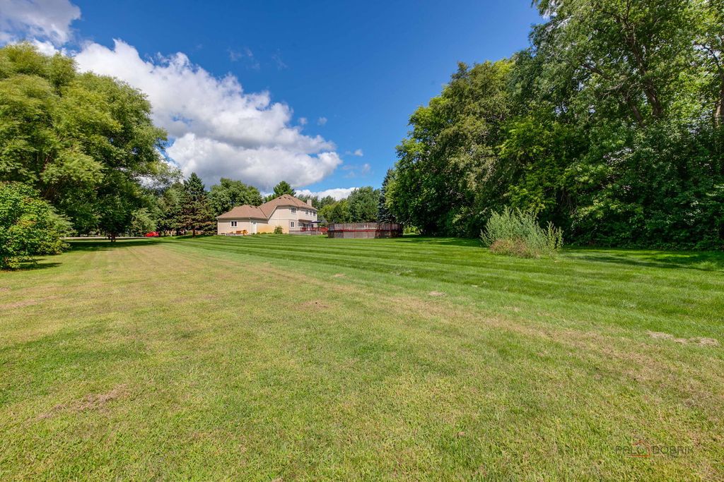 Image 43 of property listing at 3313 Ridge Road, Spring Grove, IL 60081