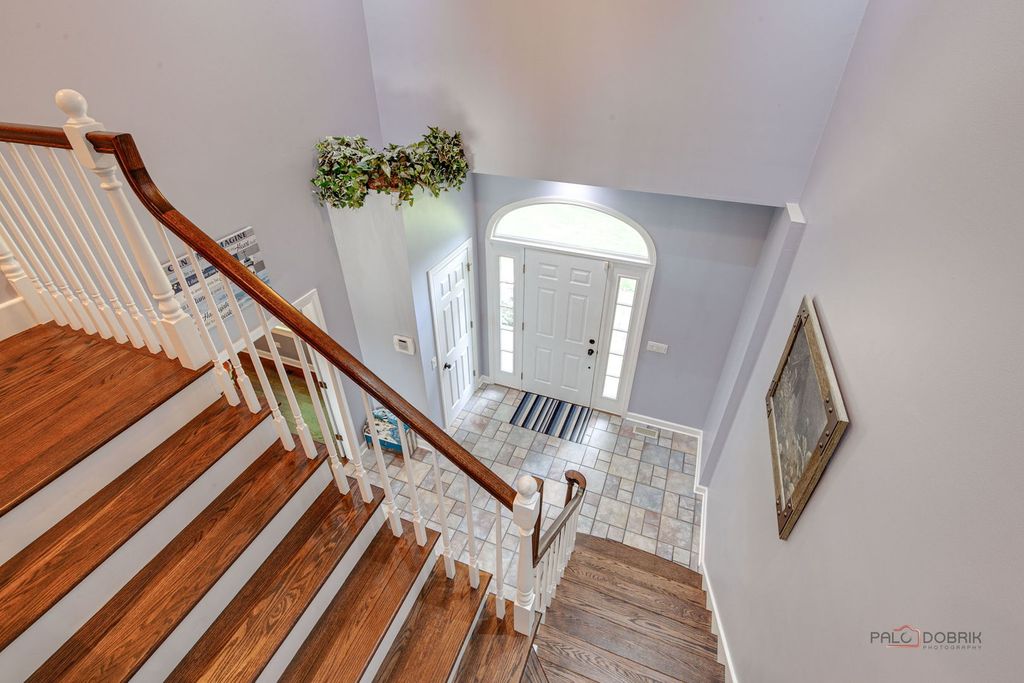 Image 6 of property listing at 3313 Ridge Road, Spring Grove, IL 60081