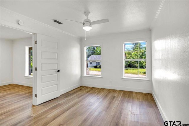 1513 E Lawrence St, Tyler, TX 75702