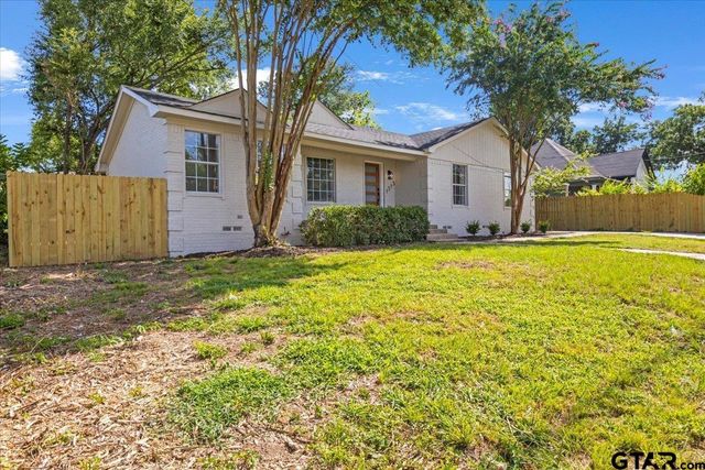 1513 E Lawrence St, Tyler, TX 75702
