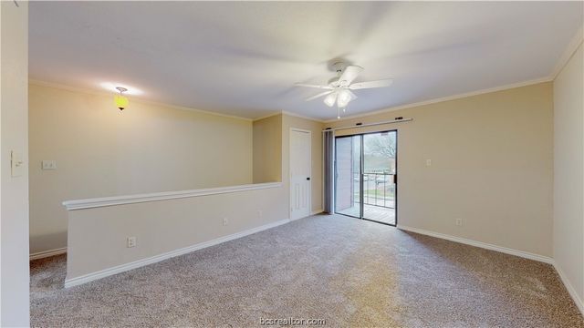 904 University Oaks Boulevard 80, College Station, TX 77840