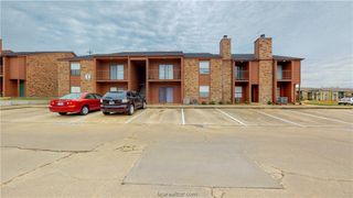 904 University Oaks Boulevard 80, College Station, TX 77840