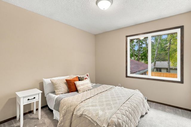 16980 Blind Lake Trail SE, Prior Lake, MN 55372