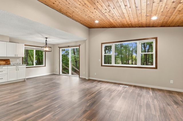 16980 Blind Lake Trail SE, Prior Lake, MN 55372