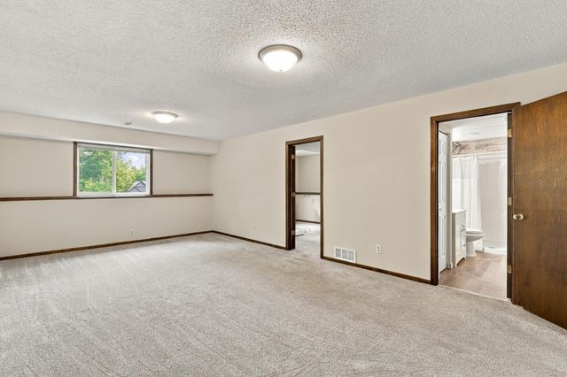 16980 Blind Lake Trail SE, Prior Lake, MN 55372