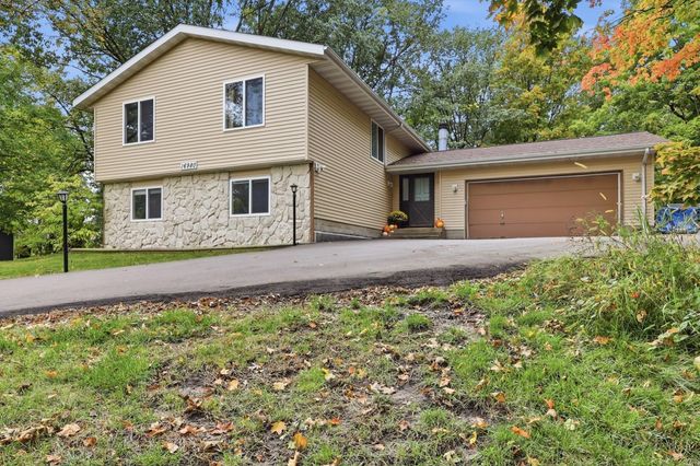 16980 Blind Lake Trail SE, Prior Lake, MN 55372