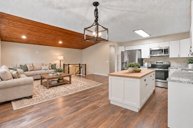 16980 Blind Lake Trail SE, Prior Lake, MN 55372