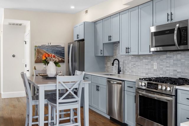 159 Bennington St 3, Boston, MA 02128