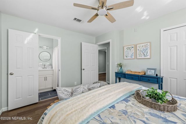 3268 E VICTORIA Court, Jacksonville, FL 32216