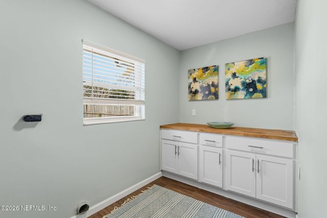 3268 E VICTORIA Court, Jacksonville, FL 32216