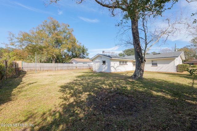 3268 E VICTORIA Court, Jacksonville, FL 32216