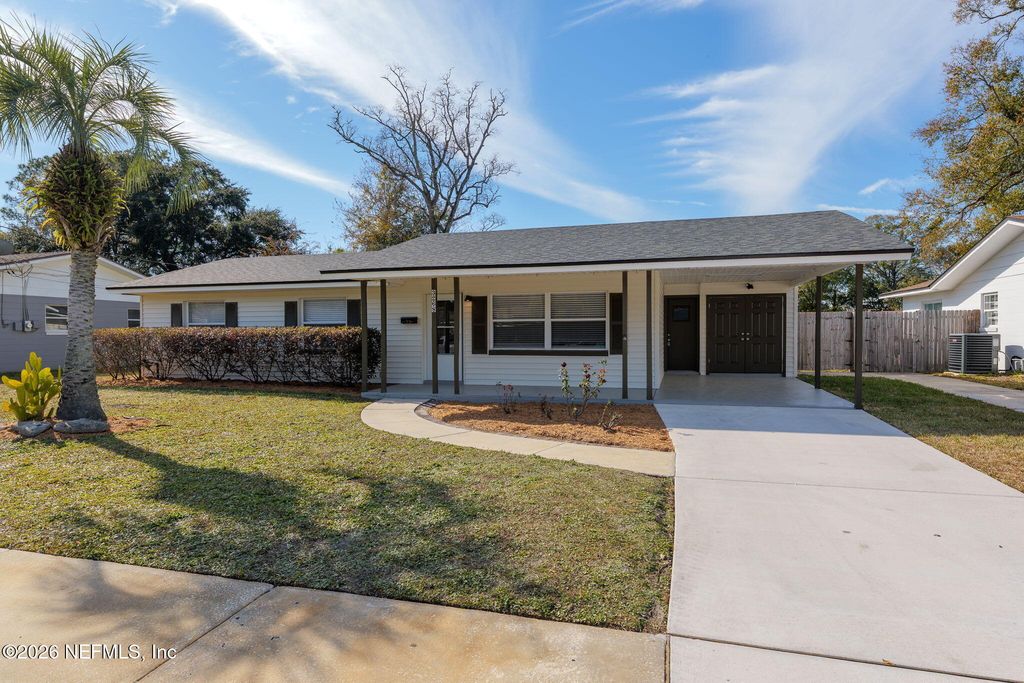 3268 E VICTORIA Court, Jacksonville, FL 32216