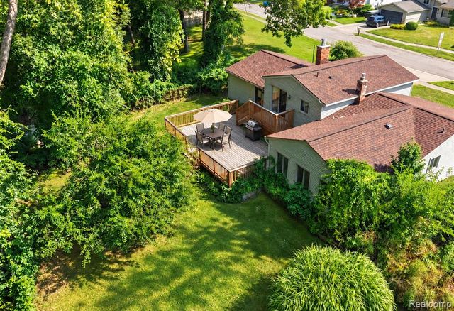 2877 Burgess Hill Drive, Waterford, MI 48329