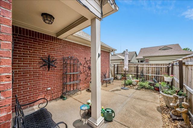 7439 MACON RD, Cordova, TN 38018