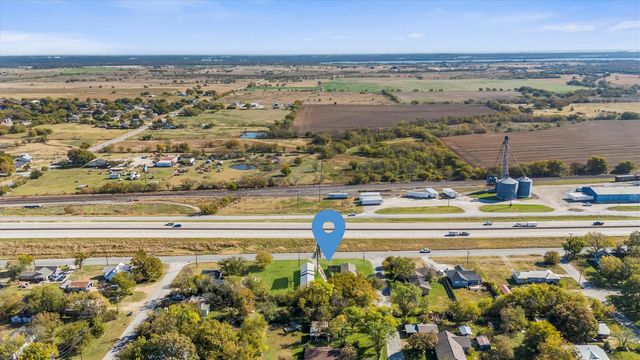 101 3rd Street, Valley View, TX 76272