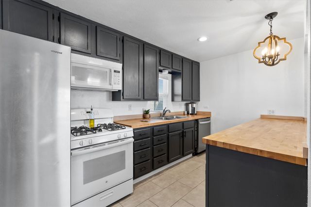 101 3rd Street, Valley View, TX 76272