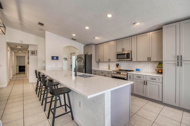 6036 Azalea Circle, West Palm Beach, FL 33415