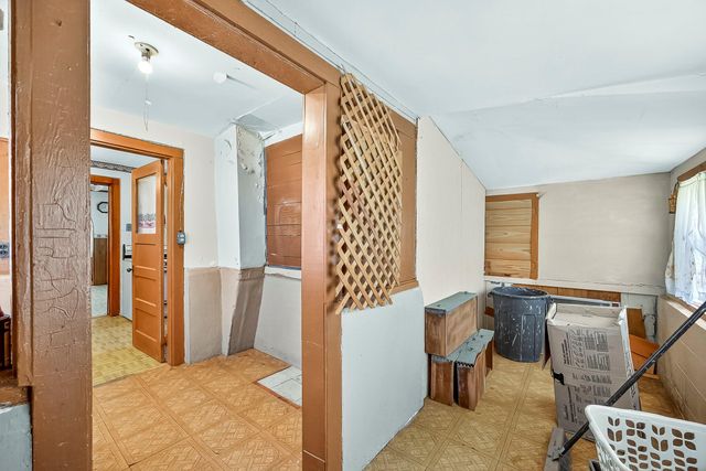 2463 W Farm Road 76, Springfield, MO 65803