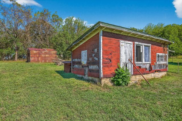 2463 W Farm Road 76, Springfield, MO 65803