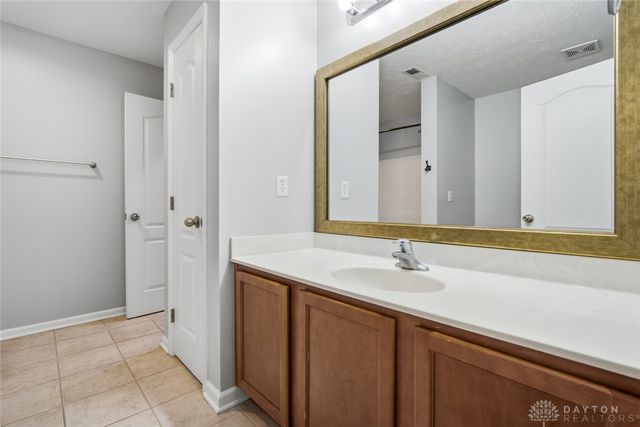 4300 Straight Arrow Road, Beavercreek, OH 45430