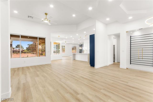 3004 Darby Falls Drive, Las Vegas, NV 89134