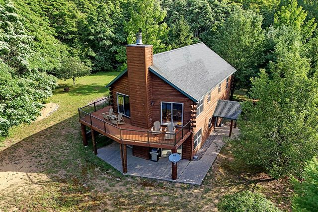 6645 Foote Trail, Fennville, MI 49408