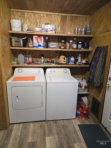 22848 Hwy 11, Weippe, ID 83553