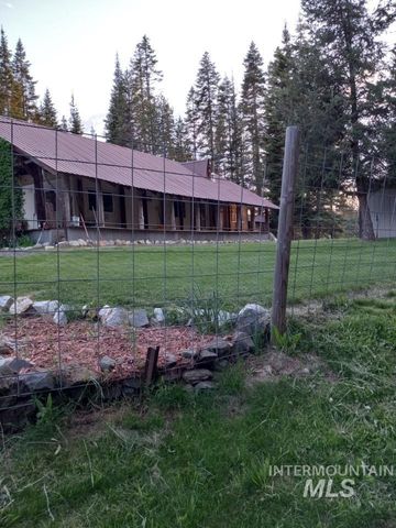 22848 Hwy 11, Weippe, ID 83553