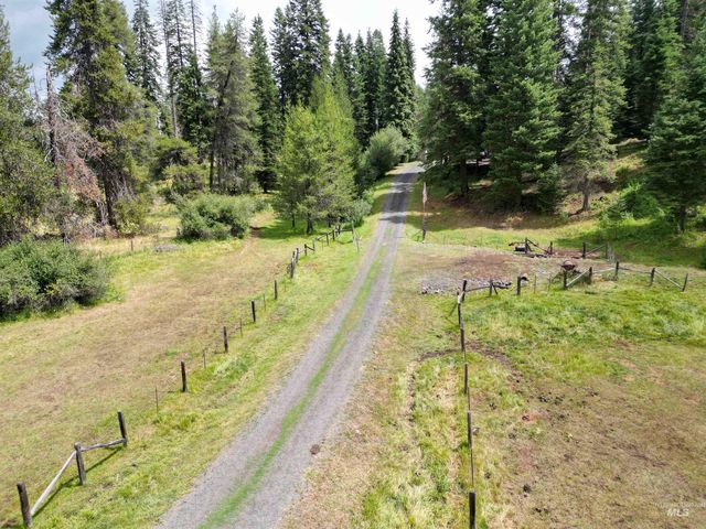 22848 Hwy 11, Weippe, ID 83553