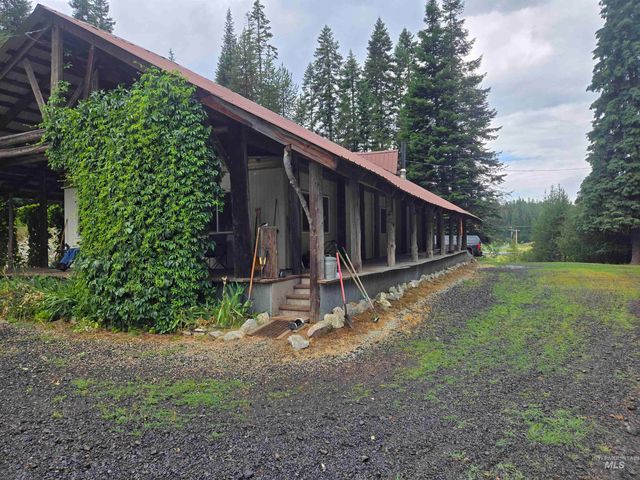 22848 Hwy 11, Weippe, ID 83553
