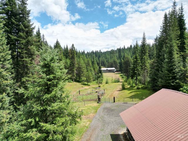 22848 Hwy 11, Weippe, ID 83553