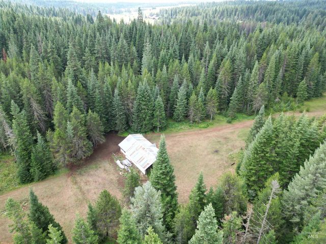 22848 Hwy 11, Weippe, ID 83553
