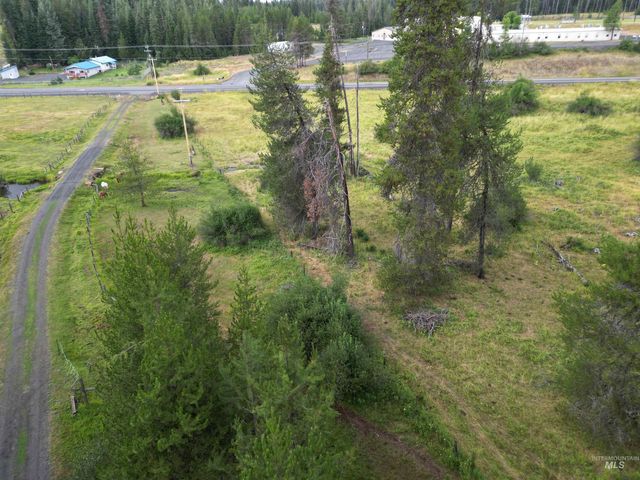 22848 Hwy 11, Weippe, ID 83553