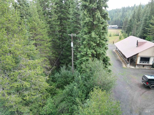 22848 Hwy 11, Weippe, ID 83553