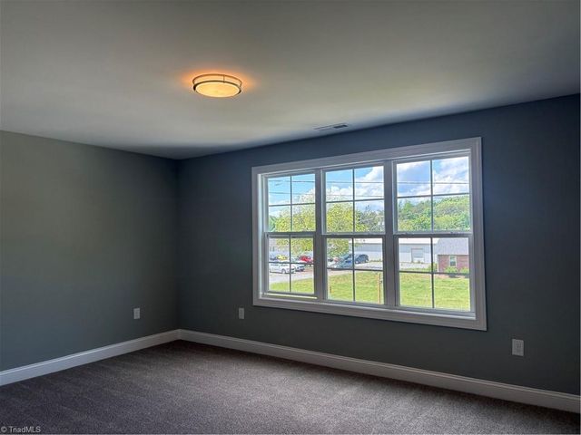 7376 Ridge Road, Winston-salem, NC 27107