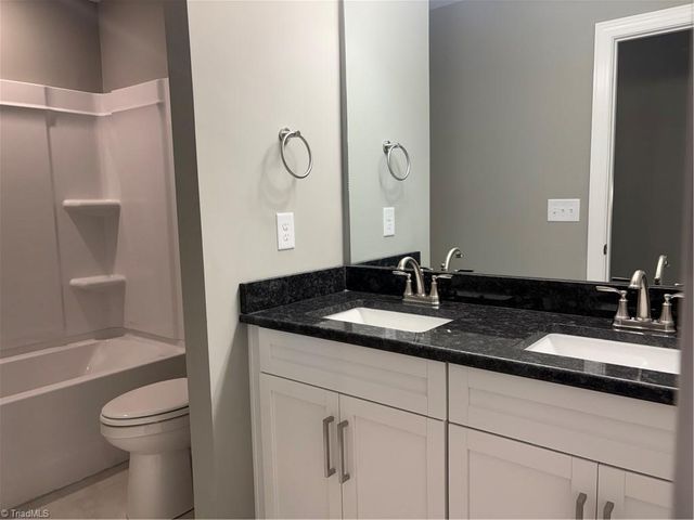 7376 Ridge Road, Winston-salem, NC 27107