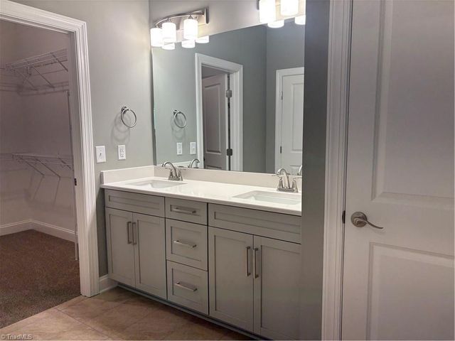 7376 Ridge Road, Winston-salem, NC 27107