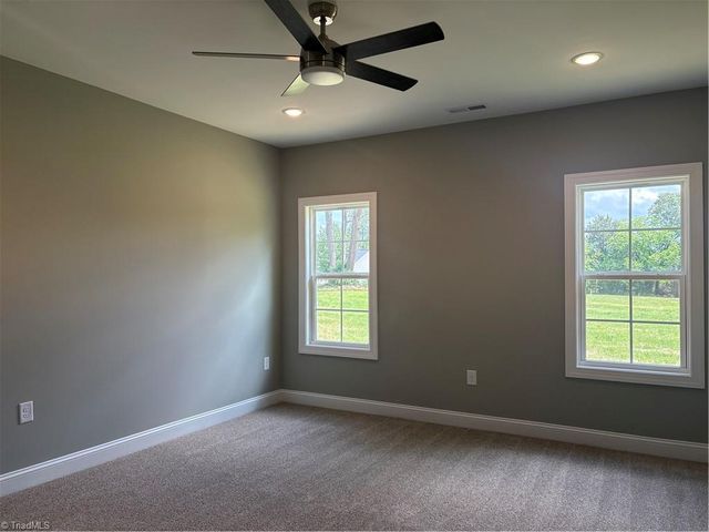 7376 Ridge Road, Winston-salem, NC 27107