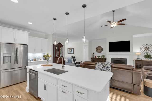 452 Beaumont Oaks Drive, Wilmington, NC 28411